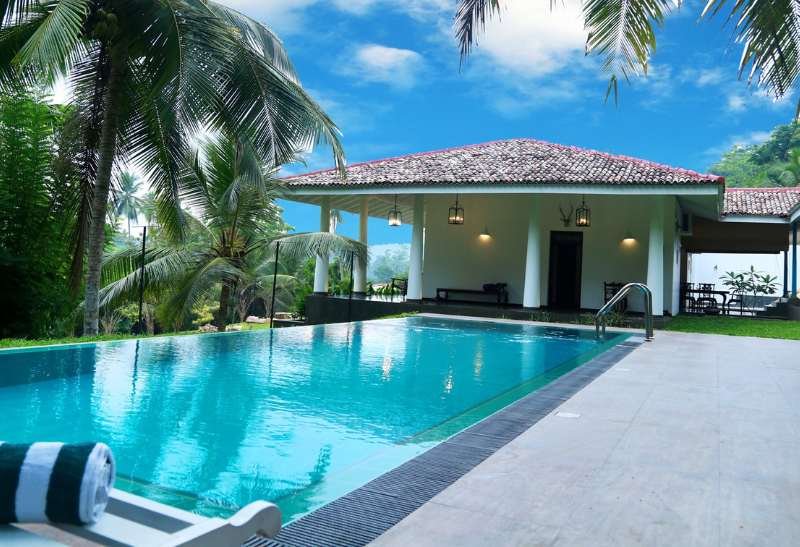 Plomería y sistemas de agua en piscinas (1)