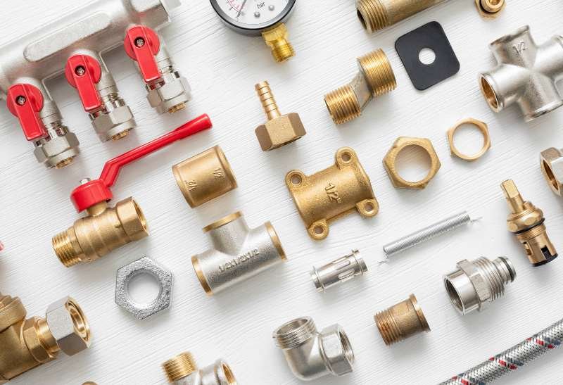 herramientas para solucionar problemas de plomería en el hogar