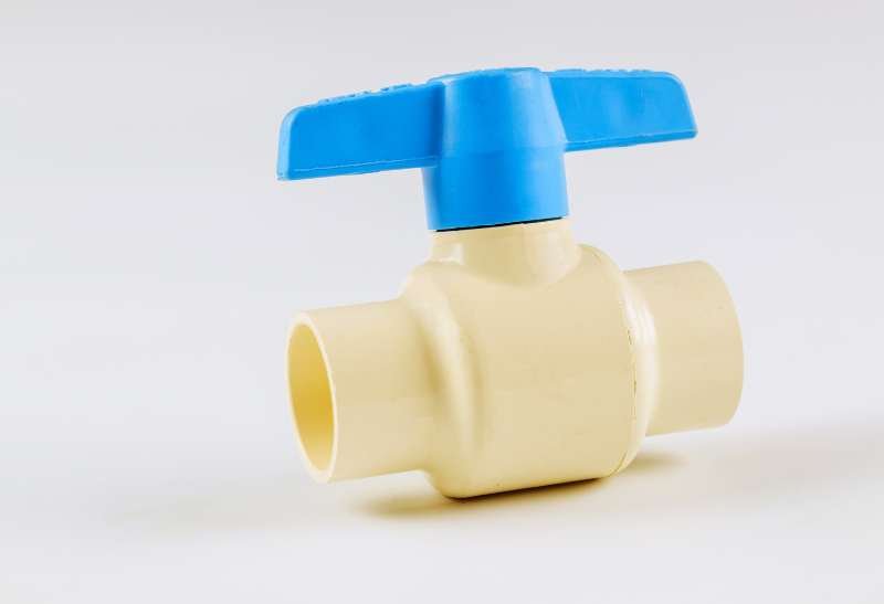 Cómo reemplazar una válvula de agua defectuosa (1)